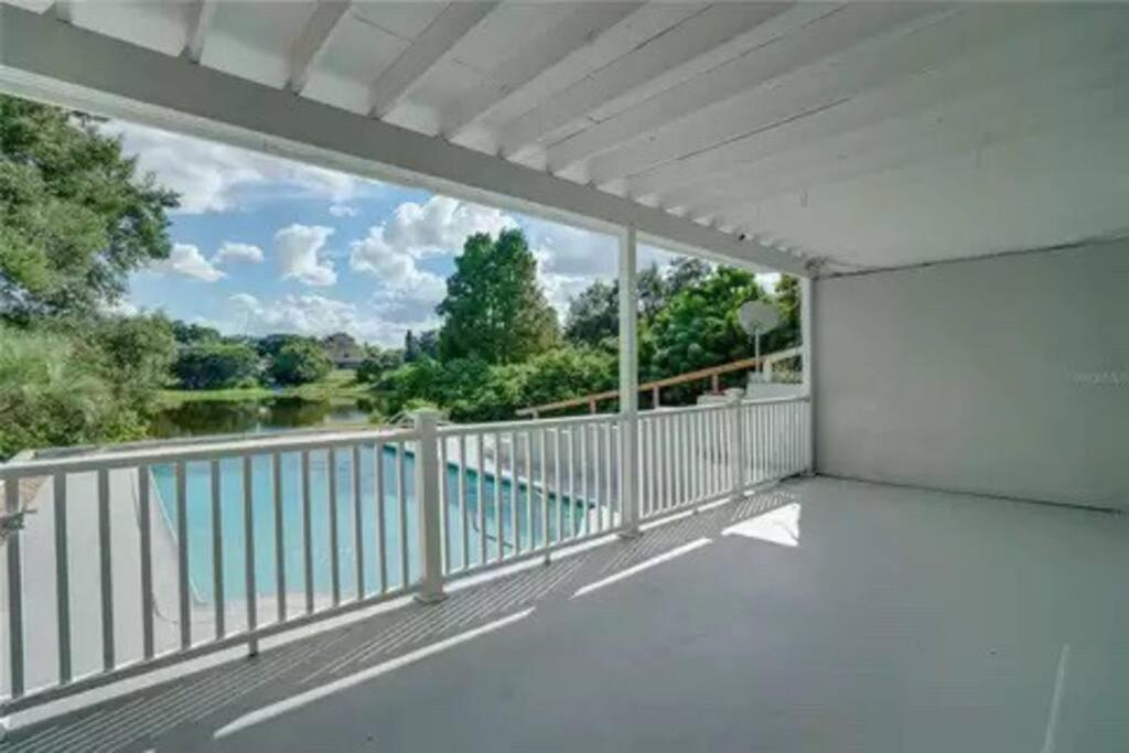 Stylish Lake Home With Huge Pool, Arcade With Ps5,And Theater Just 5 Min From Legoland Winter Haven Ngoại thất bức ảnh